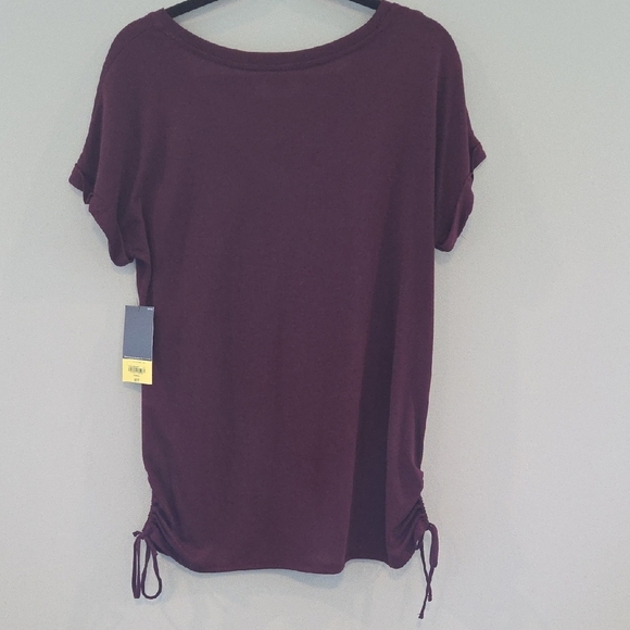 Xersion Classic Burgandy Ruched Relaxed Fit Short Sleeve T-Shirt Size Small New - Picture 7 of 10